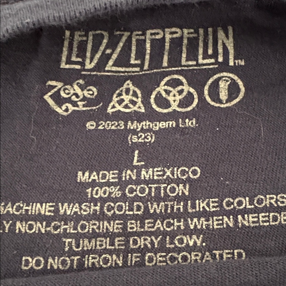 Led Zeppelin Concert Tee Shirt - Picture 3 of 10